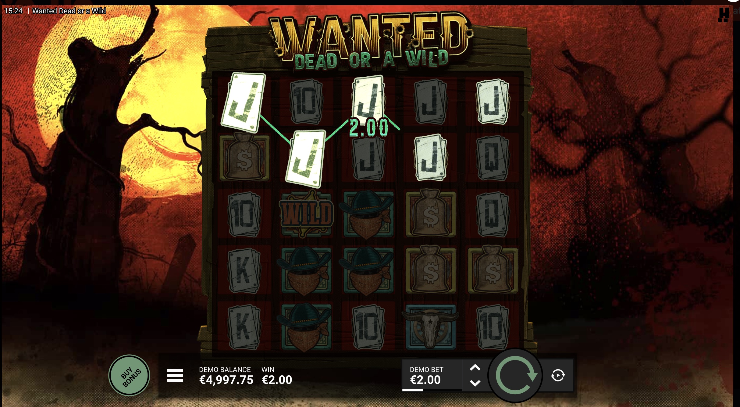 Pantalla de giros gratis mostrando cinco Wilds persistentes con multiplicadores visibles en cuadrícula