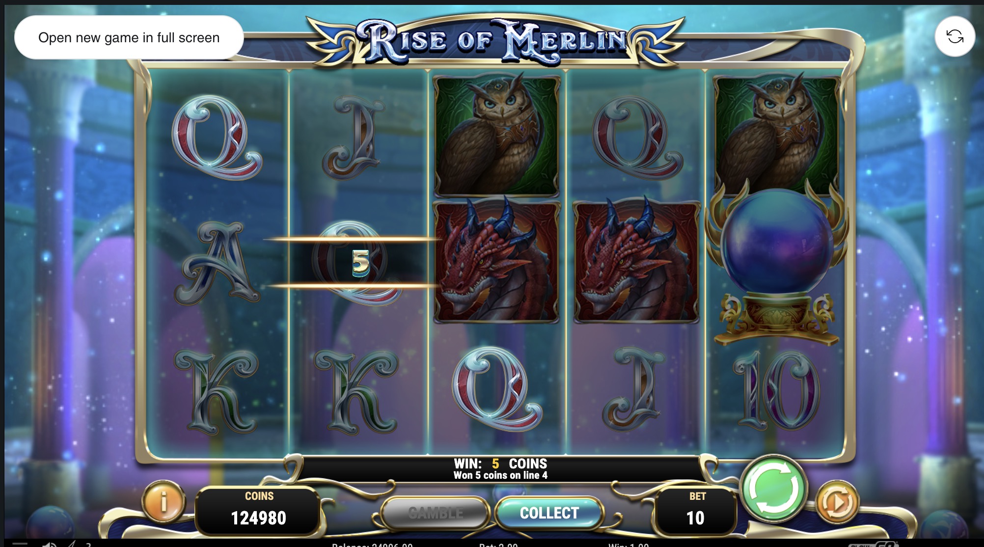 Pantalla de bonificación Free Spins en Rise of Merlin con múltiples símbolos expandidos simultáneamente